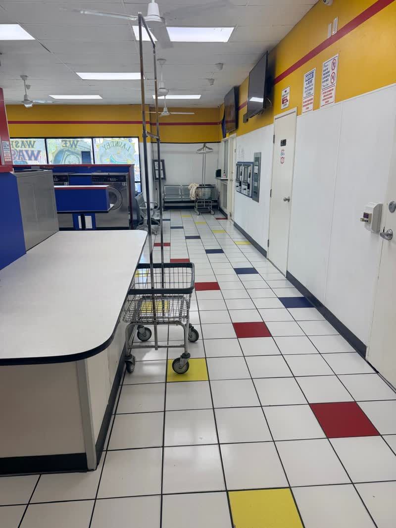 Card machines, folding space and seating